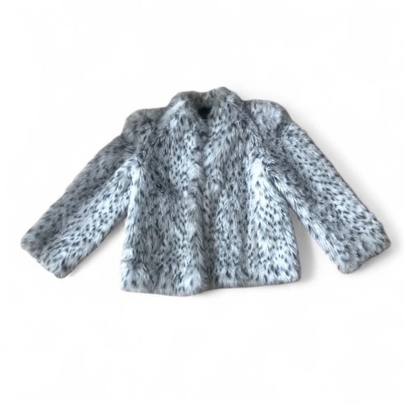 ✨Intrigue✨by Monterey Mills Inc. Siberian Snow Leopard Winter Jacket Size M/L - Picture 1 of 10